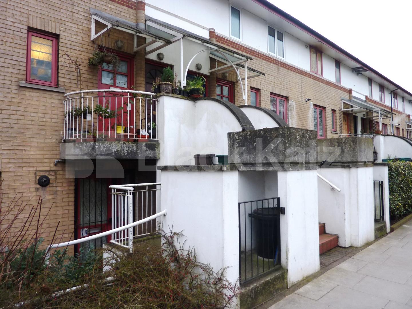 			NEW INSTRUCTION!, 1 Bedroom, 1 bath, 1 reception Flat			 Barker Drive, CAMDEN